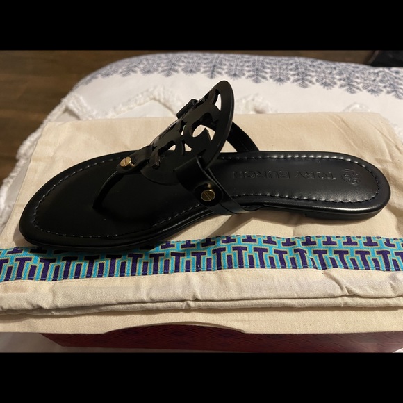 Brand new black Tory Burch sandals size 9 - Picture 9 of 10